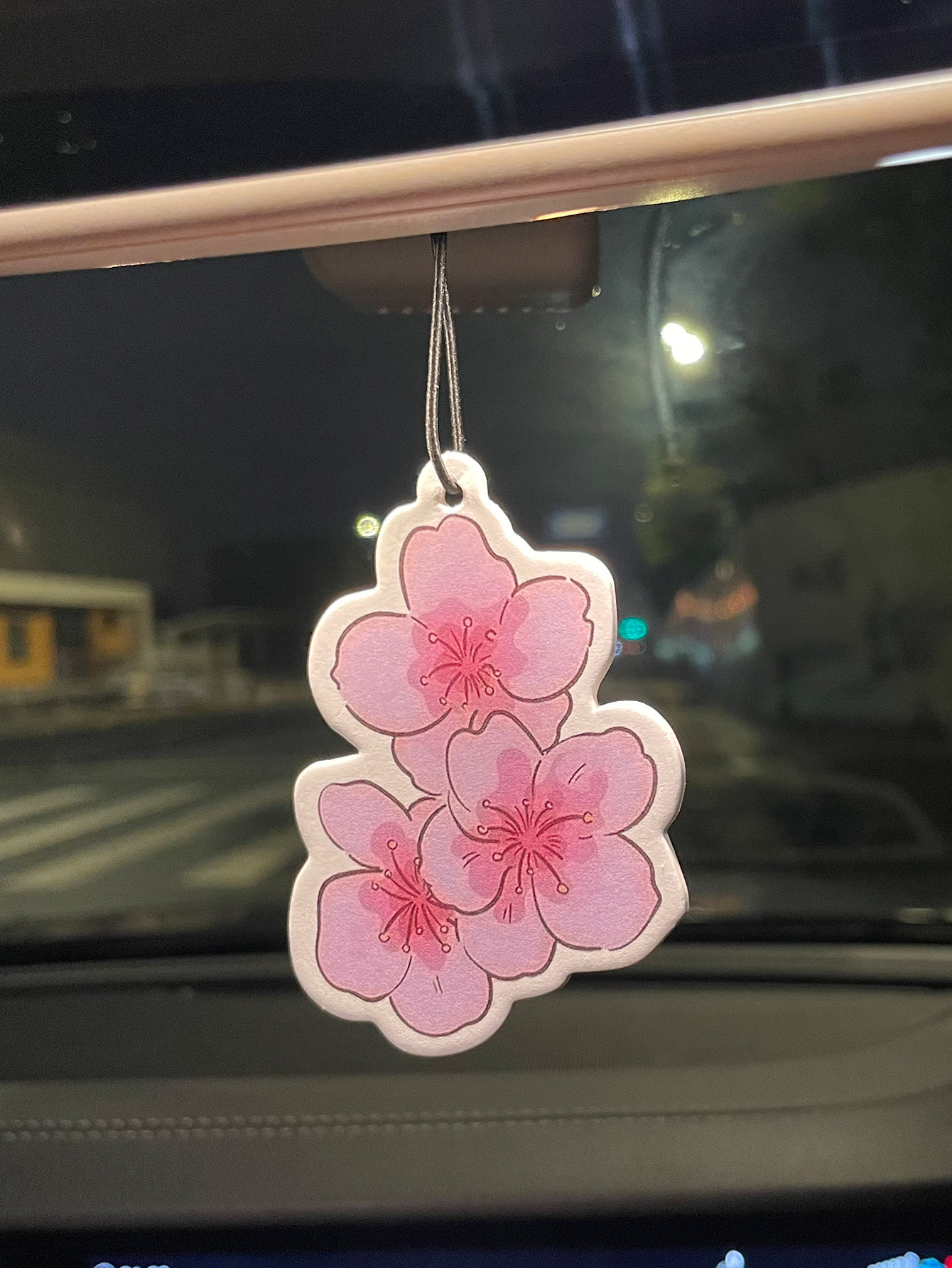 عطر سيارة ساكورا/فريزيا منعش خ - مراجعة Home Fragrance Logo وسعره
